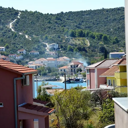 In Mit Barbecue By Interhome