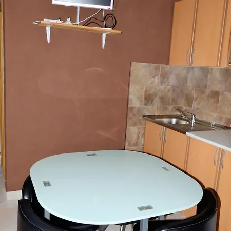 Apartman In Mit Barbecue By Interhome Vinisce
