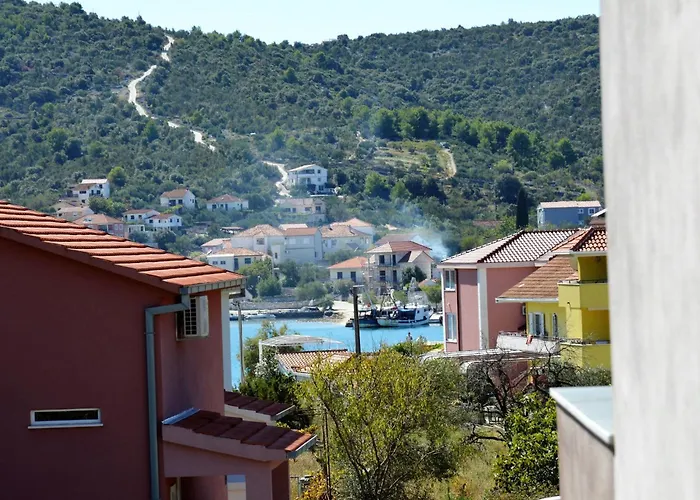 In Mit Barbecue By Interhome