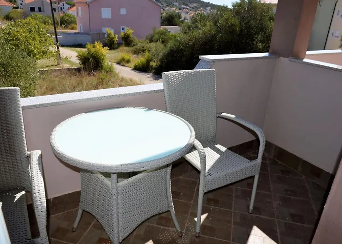 In Mit Barbecue By Interhome * Vinišće