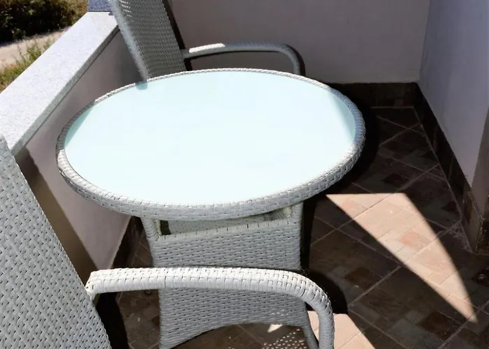 Apartman In Mit Barbecue By Interhome Vinišće