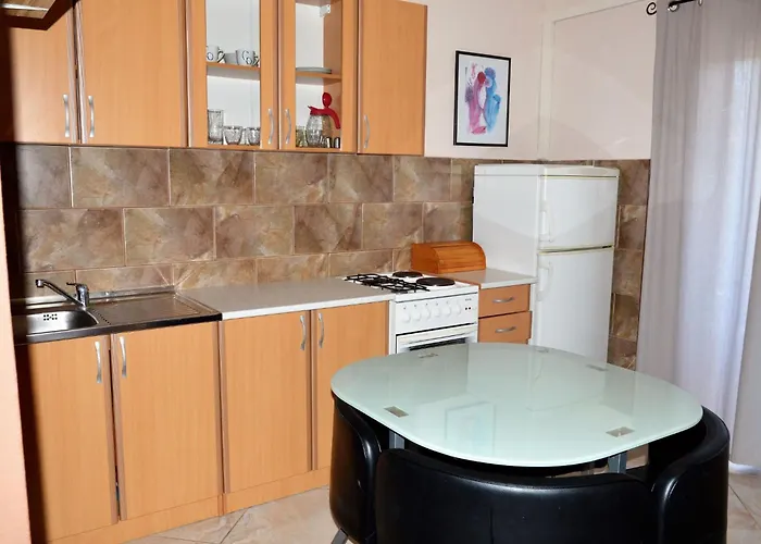 In Mit Barbecue By Interhome * Vinisce